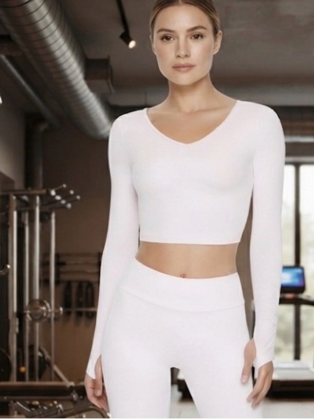 FOREVER 21 ACTIVE RUCHED THUMBHOLE CROP TOP